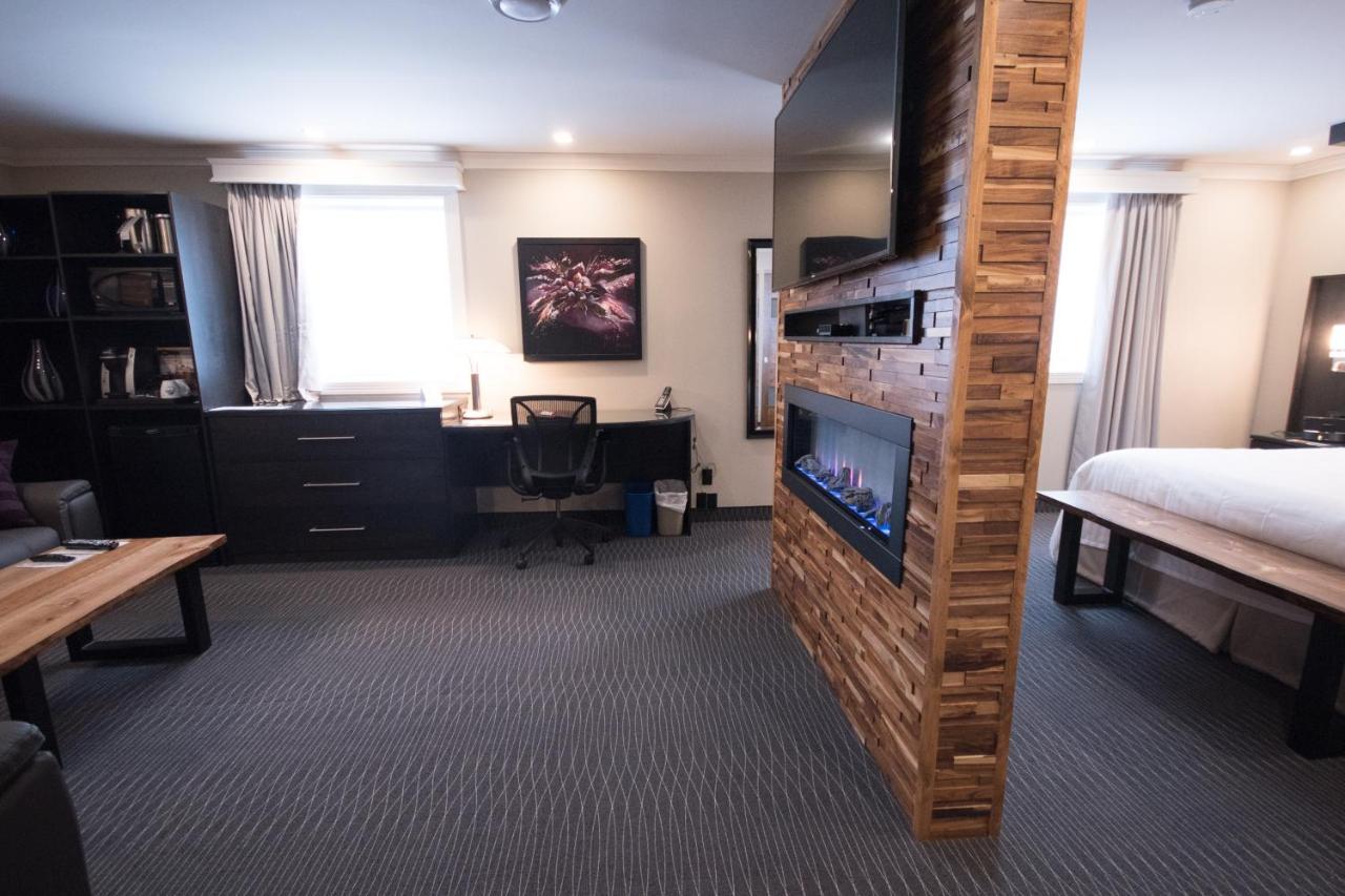 Des Eskers Hotel 4*